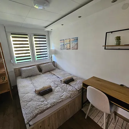 Apartment Modern S22 *