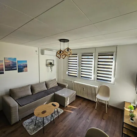 Modern S22 Apartment Nis