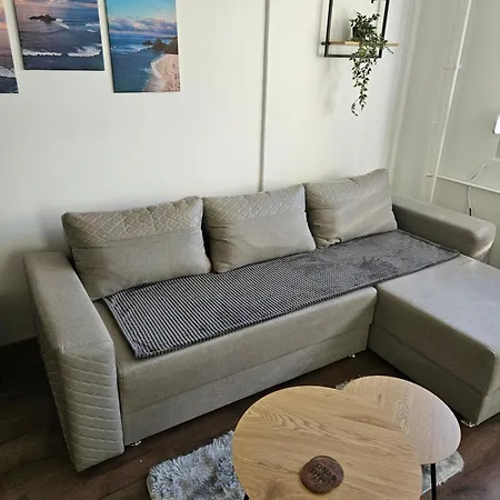 Modern S22 Apartment