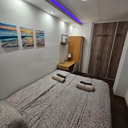 Modern S22 Apartment *